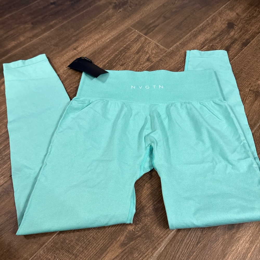 NVGTN NV seamless legging in Mint NWT